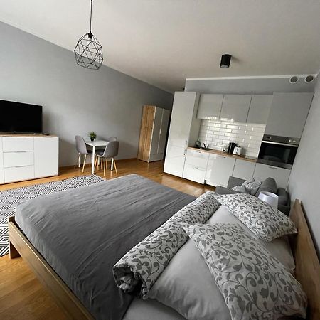 Apartamenty Tespis - Francuska Atal Park II Katovice Exteriér fotografie