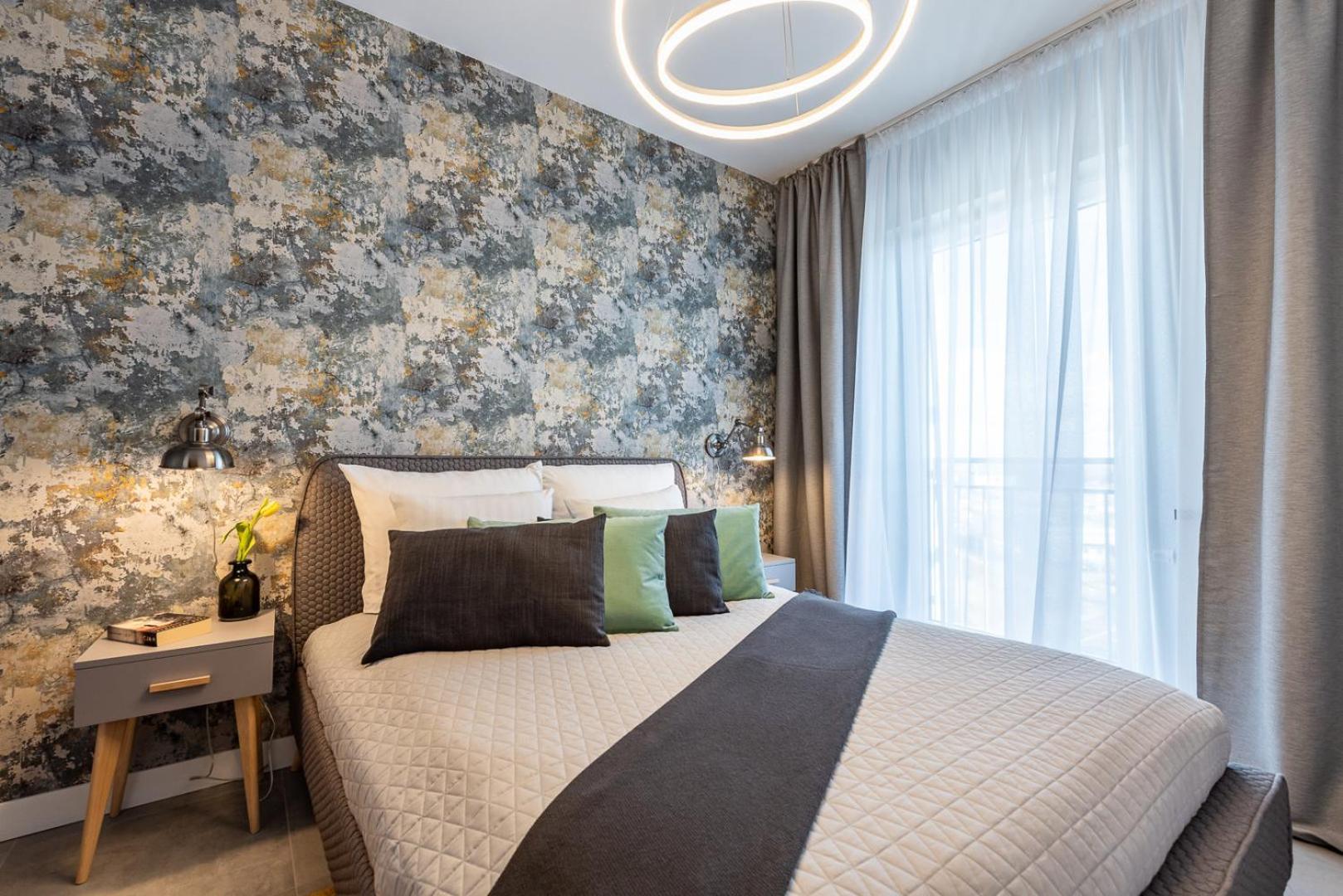 Apartamenty Tespis - Francuska Atal Park II Katovice Exteriér fotografie