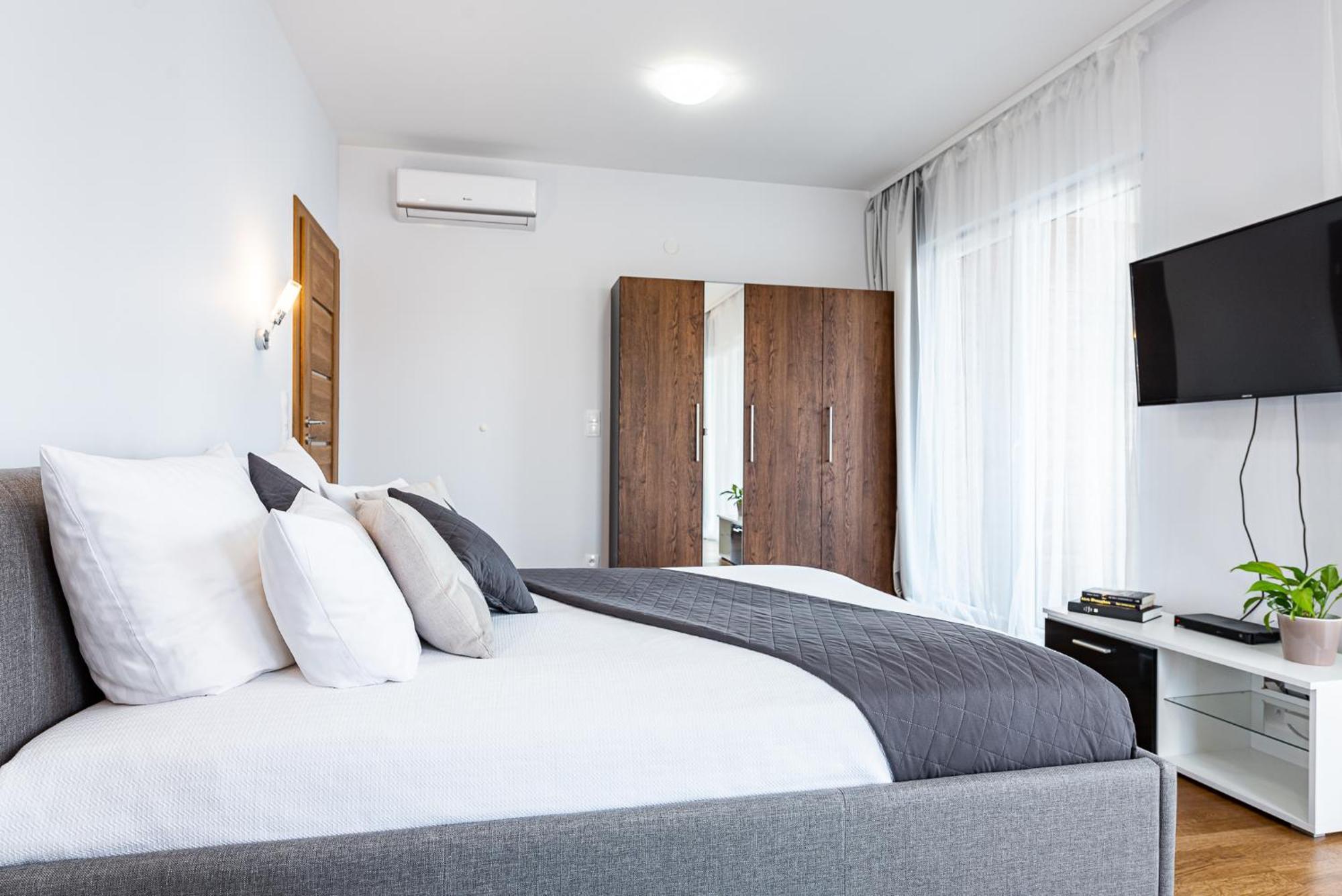 Apartamenty Tespis - Francuska Atal Park II Katovice Exteriér fotografie