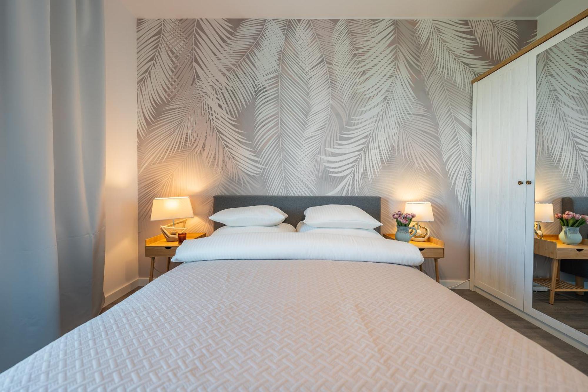 Apartamenty Tespis - Francuska Atal Park II Katovice Exteriér fotografie
